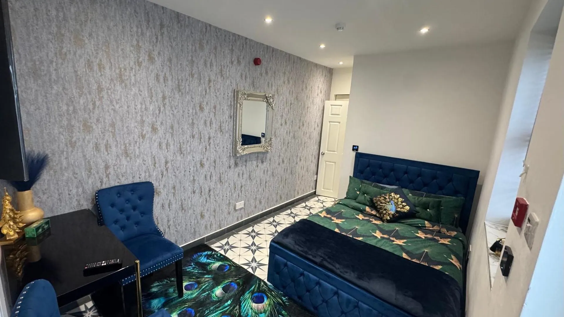 Marble Blue Flat, City Of Gloucester location
