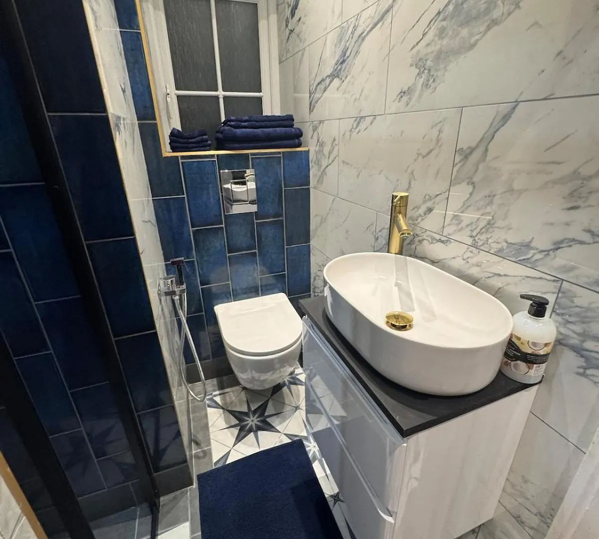 Marble Blue Flat, City Of Gloucester GLOUCESTERSHIRE